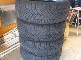 Michelin Kitkarenkaat 235/65R16C, Renkaat ja vanteet, Lahti, Tori.fi Michelin Kitkarenkaat 235/65R16C, Renkaat ja vanteet, Lahti, Tori.fi
