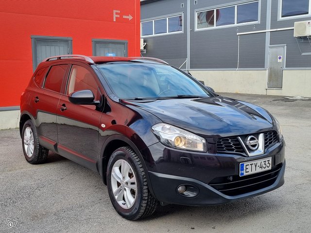 Nissan Qashqai+2