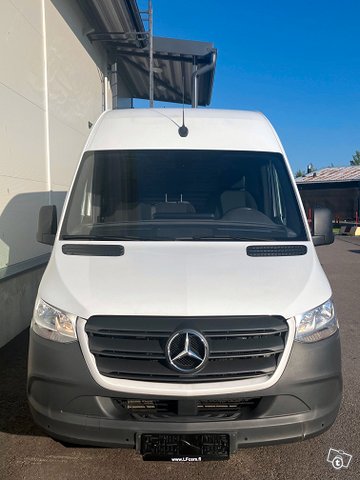 Mercedes-Benz Sprinter 17