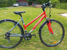 Naisten hybridi pyörä., Hybridipyörät, Polkupyörät ja pyöräily, Turku, Tori.fi Naisten hybridi pyörä., Hybridipyörät, Polkupyörät ja pyöräily, Turku, Tori.fi