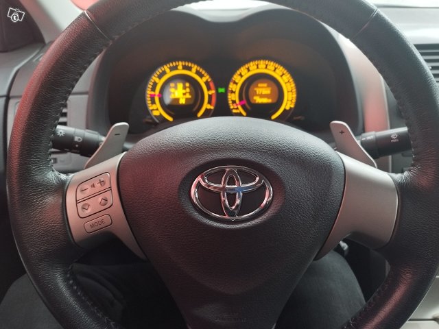 Toyota Corolla 10