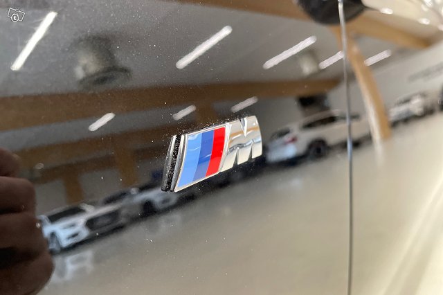 BMW 320 24