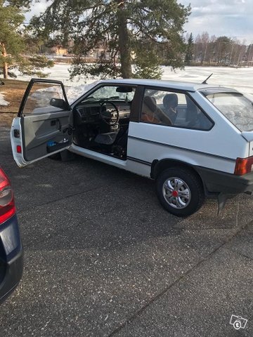 Lada Samara 2
