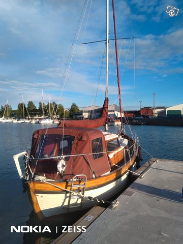 Marina 75 Moottoripursi 4
