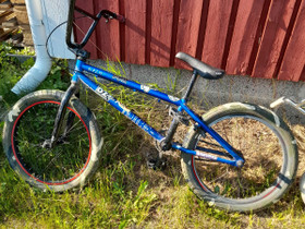 Bmx-pyörä, Muut pyörät, Polkupyörät ja pyöräily, Nousiainen, Tori.fi Bmx-pyörä, Muut pyörät, Polkupyörät ja pyöräily, Nousiainen, Tori.fi