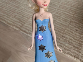 Elsa Disney musikaalinen nukke, Lelut ja pelit, Lastentarvikkeet ja lelut, Espoo, Tori.fi Elsa Disney musikaalinen nukke, Lelut ja pelit, Lastentarvikkeet ja lelut, Espoo, Tori.fi