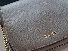DKNY käsilaukku/crossbody, Laukut ja hatut, Asusteet ja kellot, Porvoo, Tori.fi DKNY käsilaukku/crossbody, Laukut ja hatut, Asusteet ja kellot, Porvoo, Tori.fi