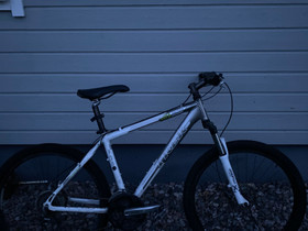 Trek series 4, Maastopyörät, Polkupyörät ja pyöräily, Lahti, Tori.fi Trek series 4, Maastopyörät, Polkupyörät ja pyöräily, Lahti, Tori.fi