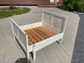 Päästävedettävä sänky, Sängyt ja makuuhuone, Sisustus ja huonekalut, Seinäjoki, Tori.fi Päästävedettävä sänky, Sängyt ja makuuhuone, Sisustus ja huonekalut, Seinäjoki, Tori.fi
