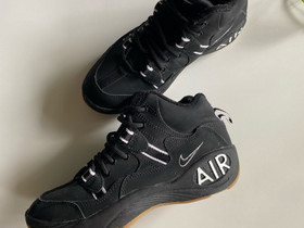 Nike kengät, Vaatteet ja kengät, Helsinki, Tori.fi Nike kengät, Vaatteet ja kengät, Helsinki, Tori.fi