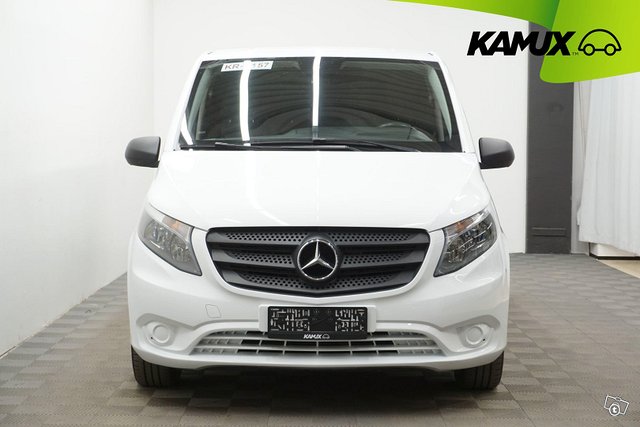 Mercedes-Benz Vito 9