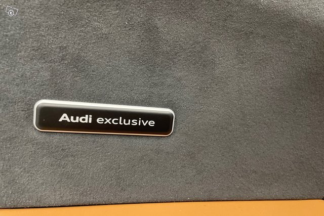 Audi RS E-tron GT 12