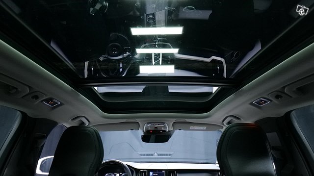 Volvo XC60 15