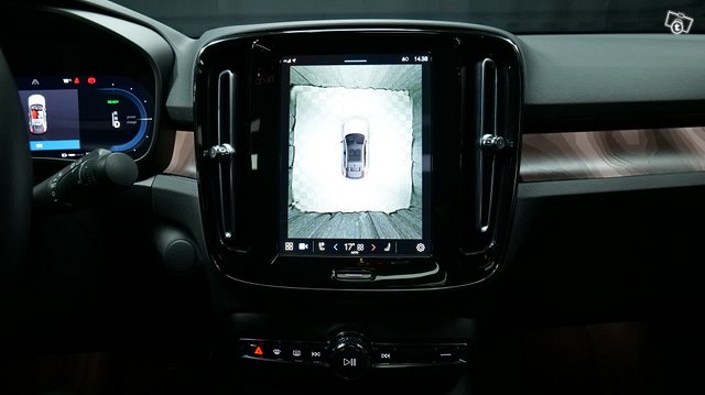 Volvo C40 7