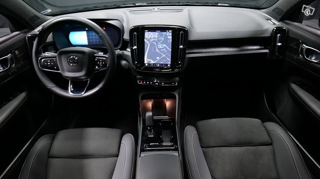 Volvo C40 12