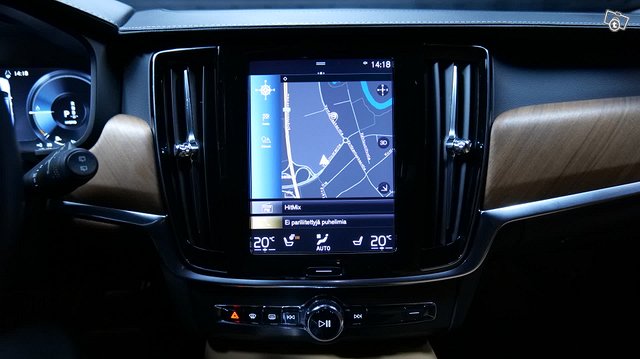 Volvo V90 6
