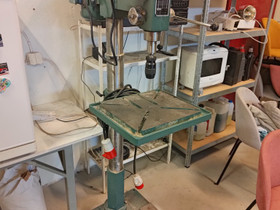 Voimavirta pylväsporakone, Työkalut, tikkaat ja laitteet, Rakennustarvikkeet ja työkalut, Kuopio, Tori.fi Voimavirta pylväsporakone, Työkalut, tikkaat ja laitteet, Rakennustarvikkeet ja työkalut, Kuopio, Tori.fi