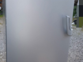 Electrolux kaappipakastin 305 litraa, Jääkaapit ja pakastimet, Kodinkoneet, Pori, Tori.fi Electrolux kaappipakastin 305 litraa, Jääkaapit ja pakastimet, Kodinkoneet, Pori, Tori.fi