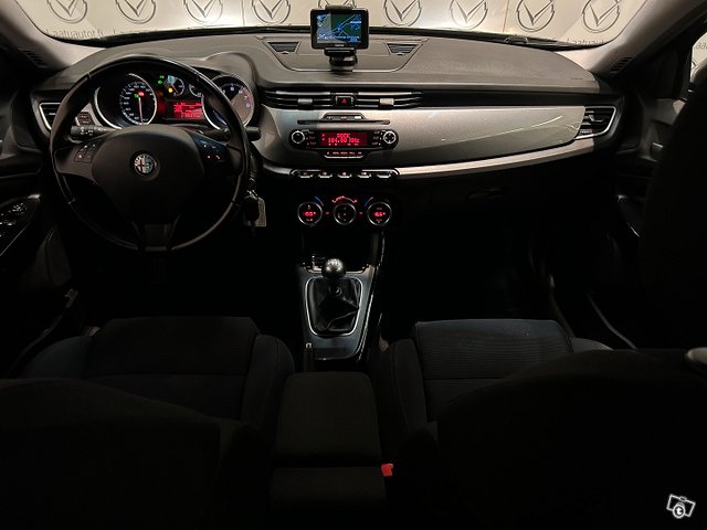 Alfa Romeo Giulietta 7