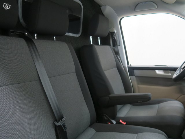 VOLKSWAGEN TRANSPORTER 24