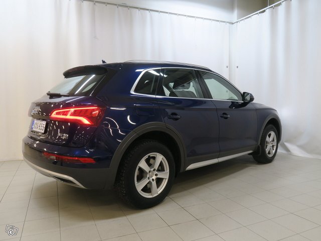 AUDI Q5 5
