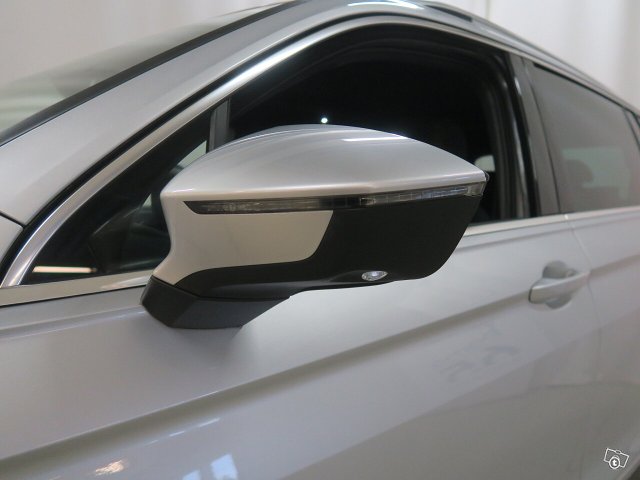 SEAT TARRACO 9