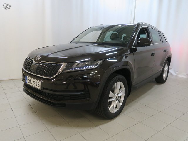 SKODA KODIAQ 4