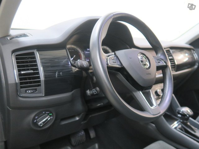 SKODA KODIAQ 17