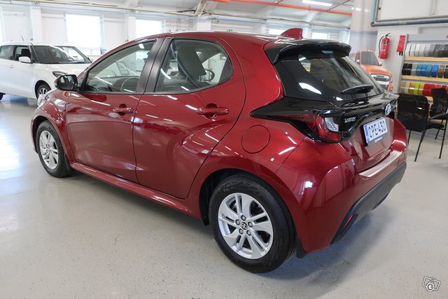 Toyota Yaris 2