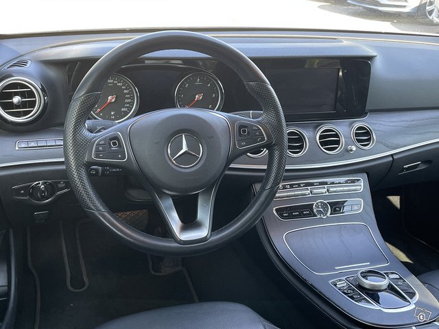 Mercedes-Benz E 7