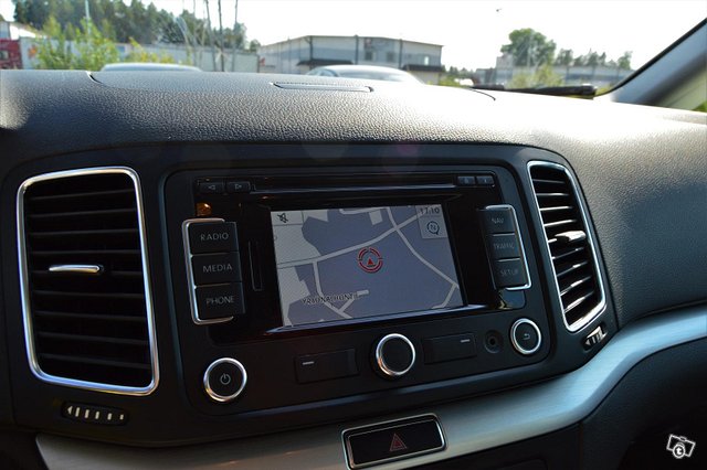 Volkswagen Sharan 12