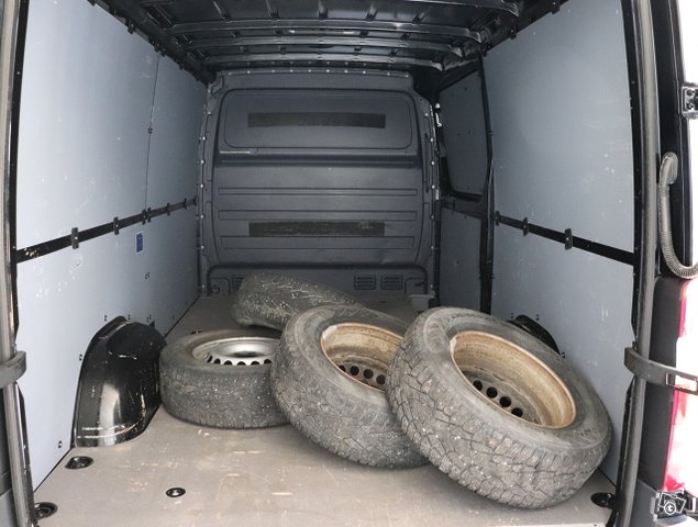 Mercedes-Benz Sprinter 9