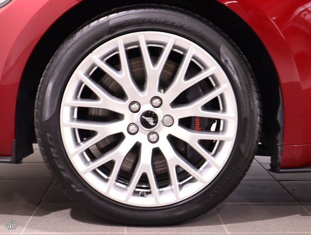 Ford Mustang 8