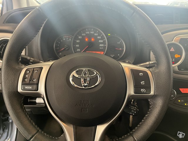 Toyota Yaris 3