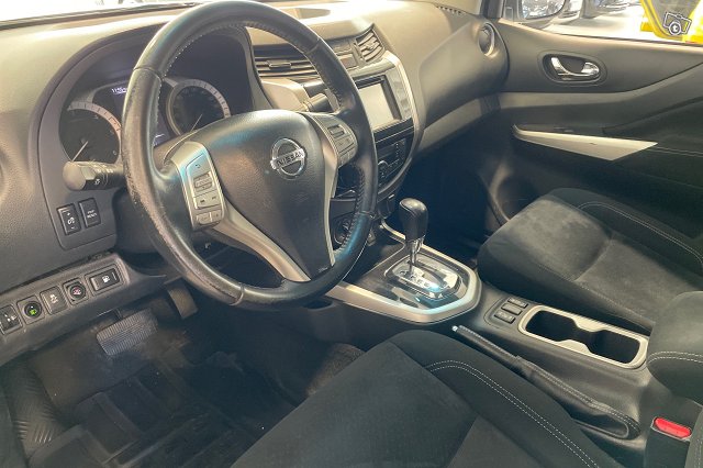 NISSAN Navara 9
