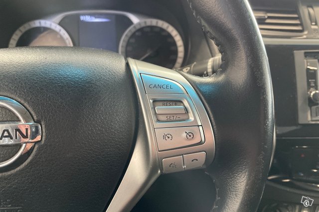 NISSAN Navara 18