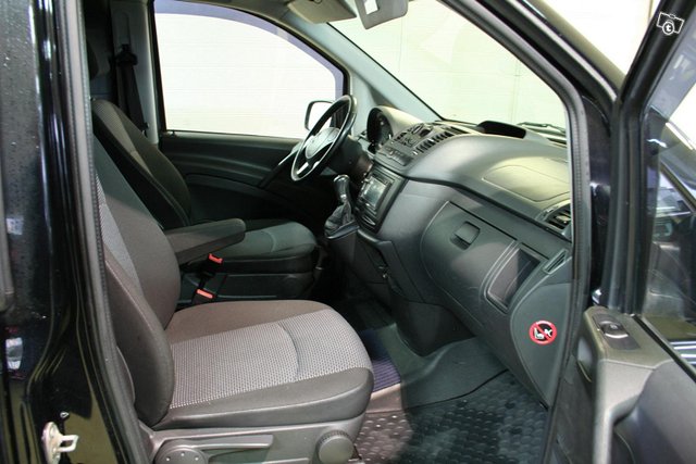 Mercedes-Benz Vito 11