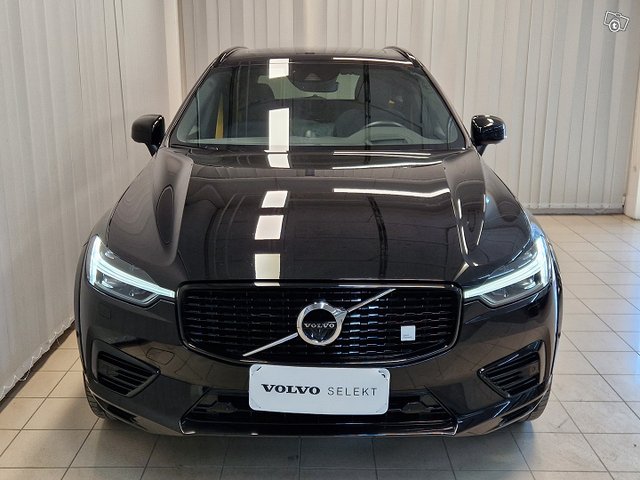 Volvo XC60 4
