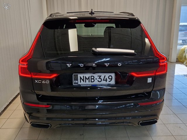 Volvo XC60 6