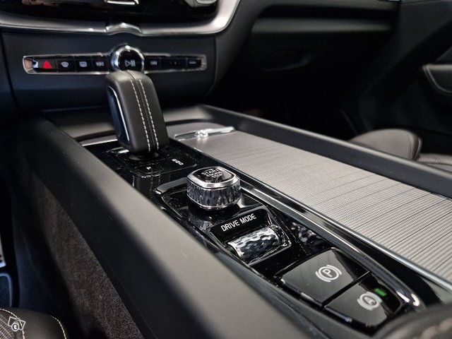 Volvo XC60 17
