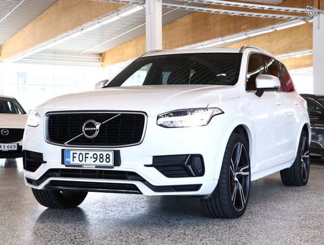 Volvo XC90 4