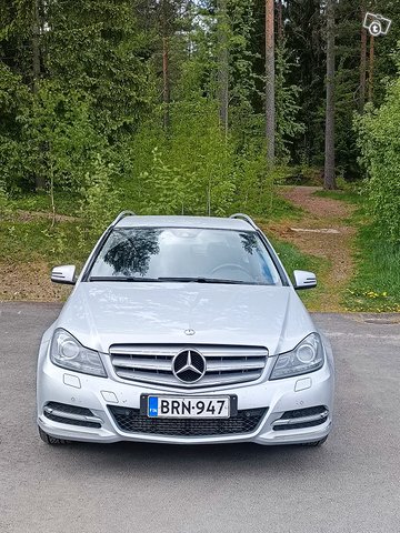 Mercedes-Benz C-sarja 1