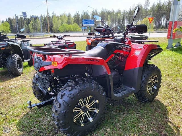 CFMoto CForce 4