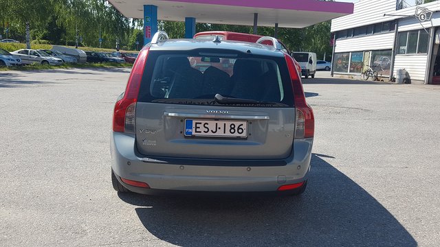 Volvo V50 4