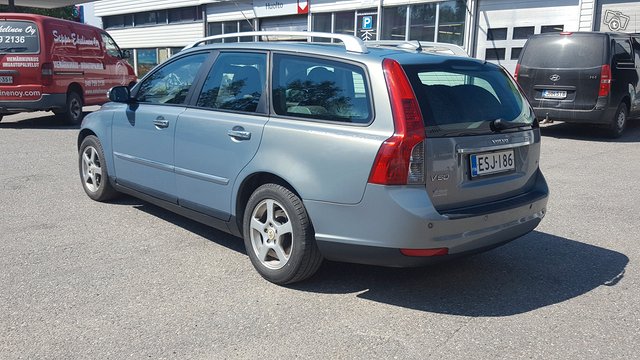 Volvo V50 5