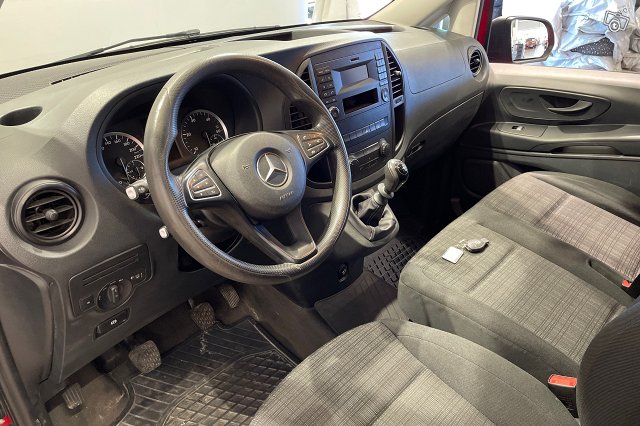 MERCEDES-BENZ VITO 8