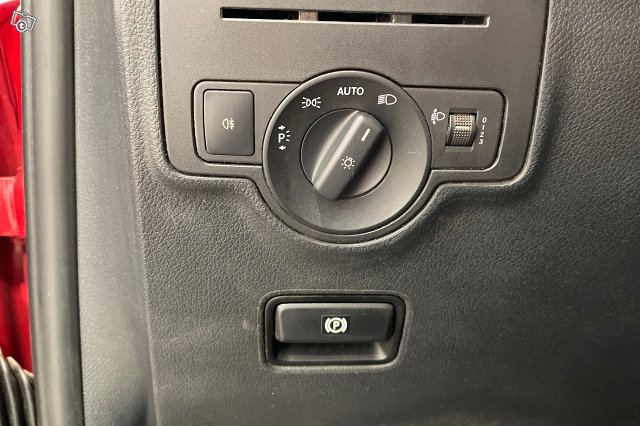 MERCEDES-BENZ VITO 17