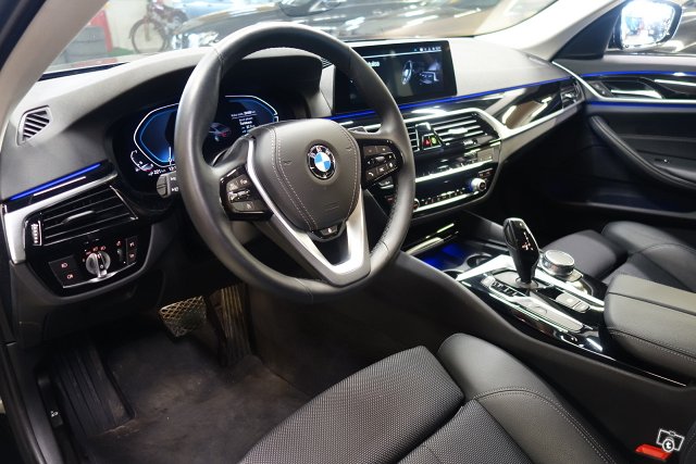BMW 530 8