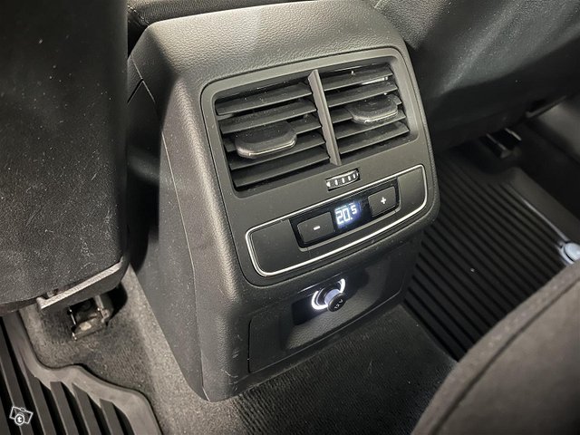 Audi A4 13