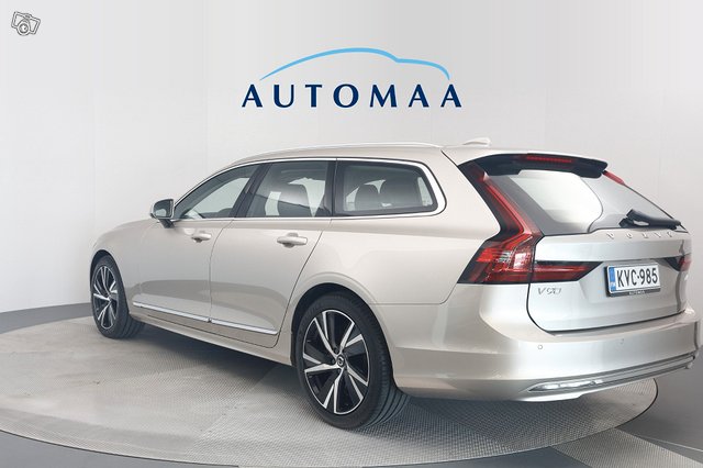 VOLVO V90 6
